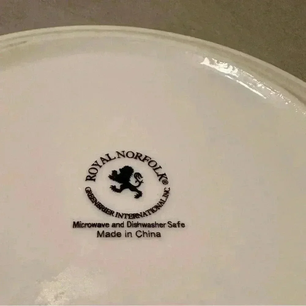 Royal Norfolk~ Cookies for Santa 8” Plate NEW Stoneware NICE! - Picture 3 of 6